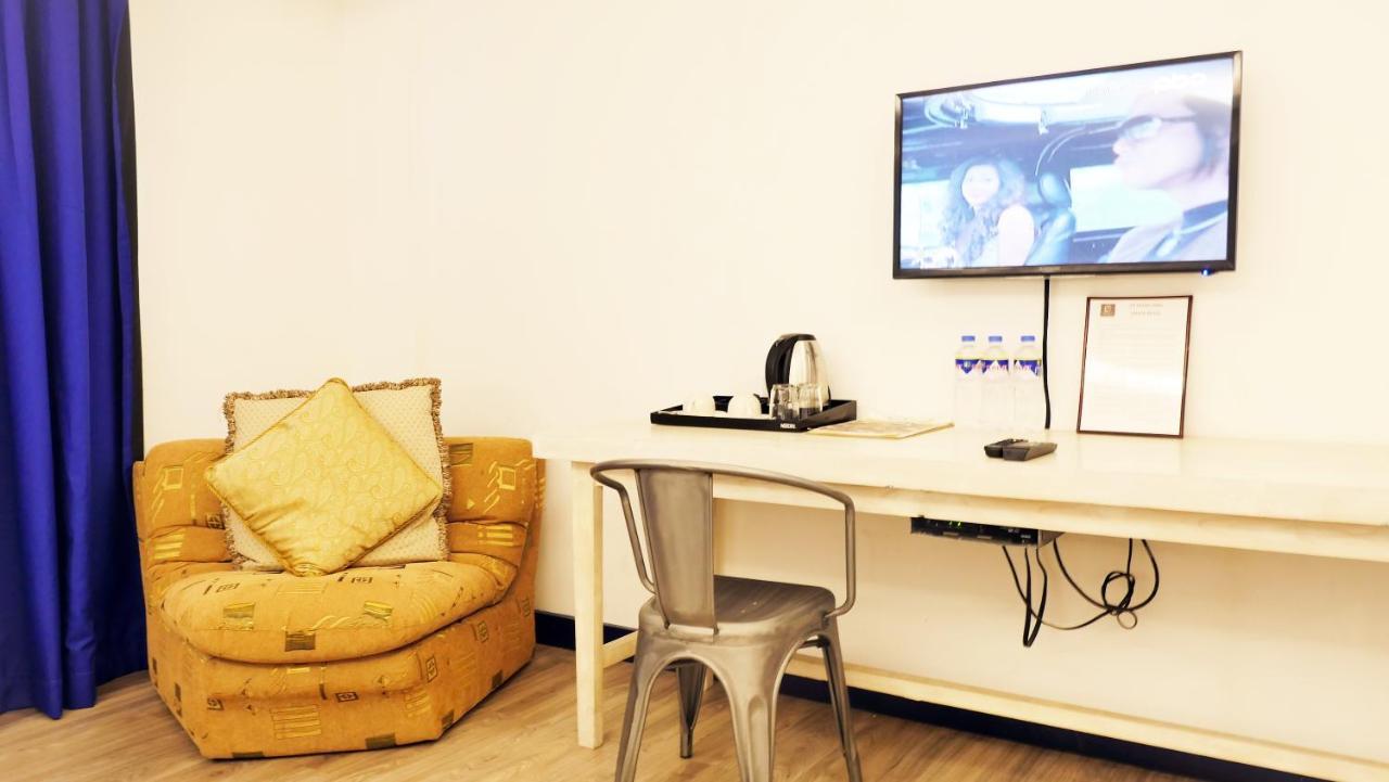 Gt Hotel Jaro Ілоіло Екстер'єр фото