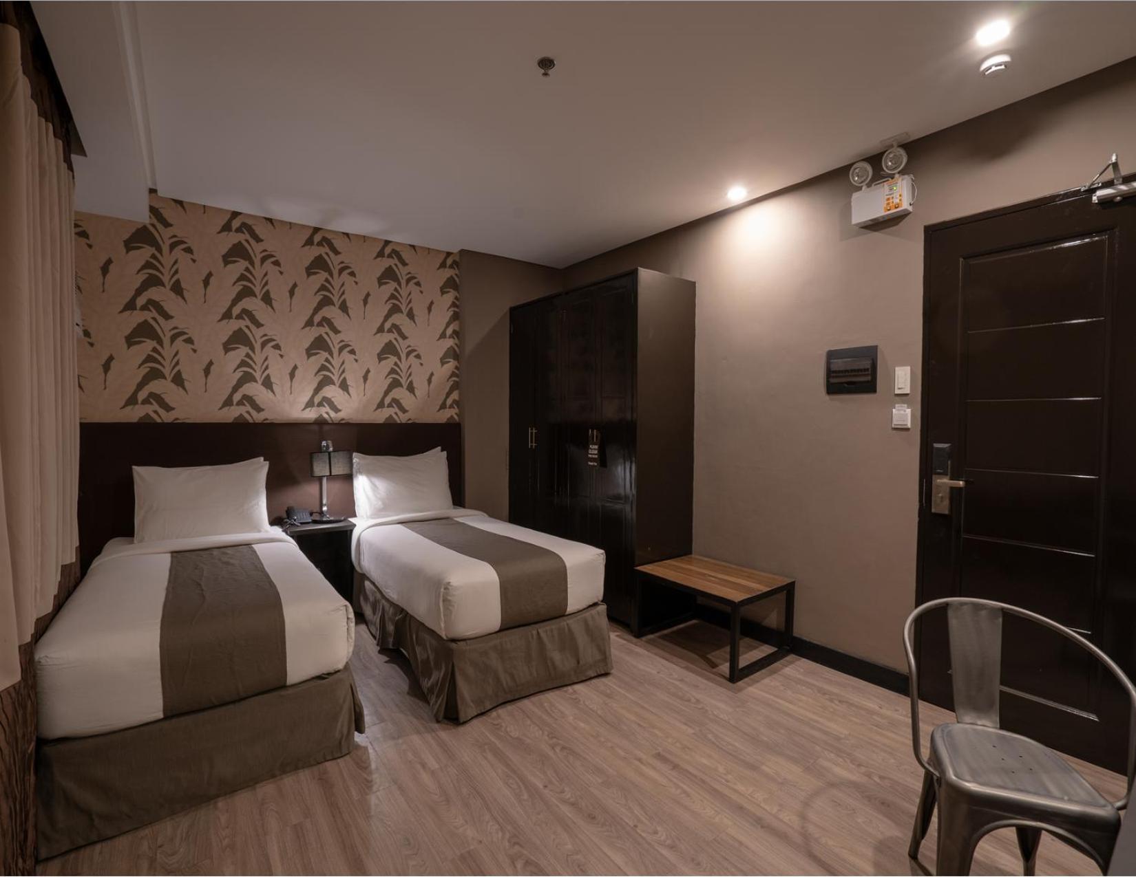 Gt Hotel Jaro Ілоіло Екстер'єр фото